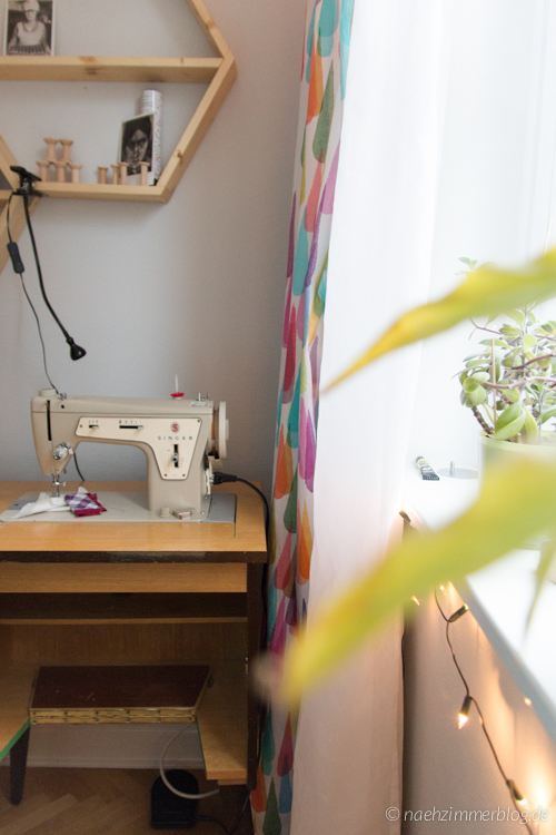 Honeycomb Shelves in my Sewing Room | makemakeblog.com